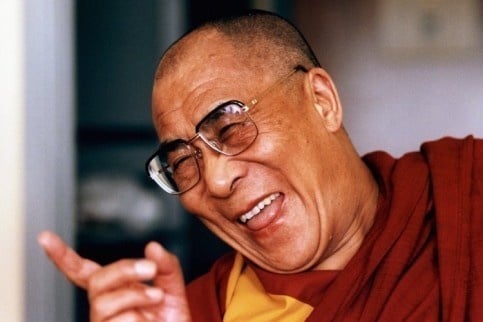 Ανέκδοτο: Το εξόγκωμα και Ο Δαλάι Λάμα ! Τρελό γέλιο