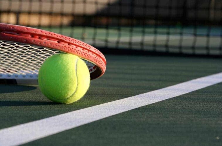 Ανέκδοτο: Το μέντιουμ, ο παππούς και το τουρνουά τένις…! Τρελό γέλιο