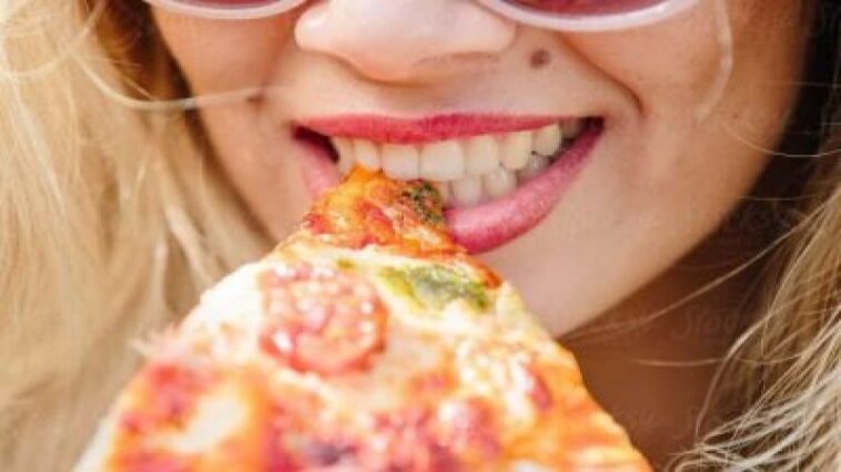Ανέκδοτο: Η παραγγελία πίτσας στην σημερινή εποχή …! Τρελό γέλιο