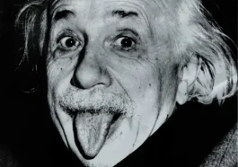 Ανέκδοτο: Ο Αινστάιν στην Ελλάδα και το IQ …!Τρελό γέλιο