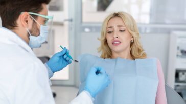 Ανεκδοτάρα στον οδοντίατρο: Η νεαρή και η πρώτη της... φορά