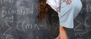 Ανεκδοτάρα με Μπόμπο: Οι ζαρτιέρες της δασκάλας