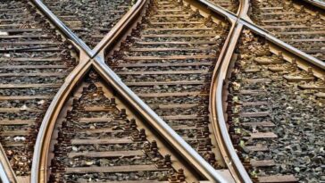 Ανεκδοτάρα στο τρένο: Η κουκλάρα και τα 50 ευρώ